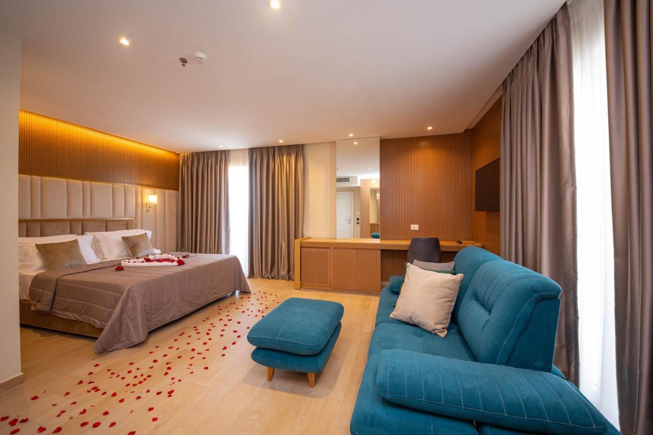 Merar Hotel Golem  Luaran gambar