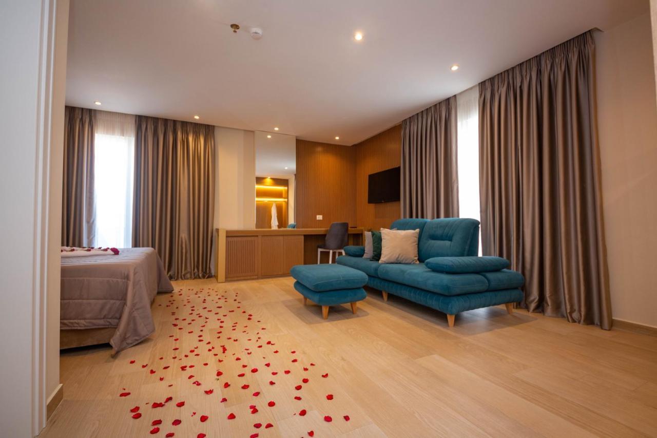 Merar Hotel Golem  Luaran gambar