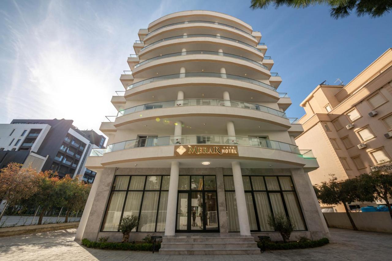 Merar Hotel Golem  Luaran gambar
