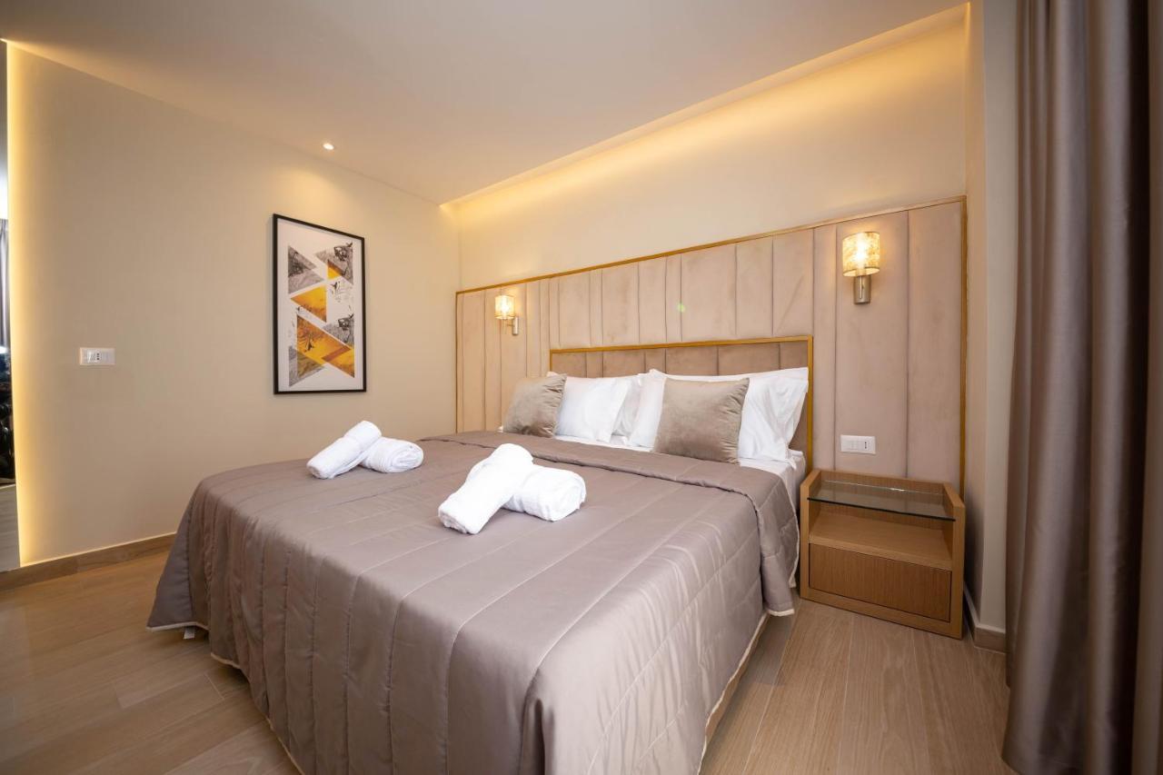 Merar Hotel Golem  Luaran gambar