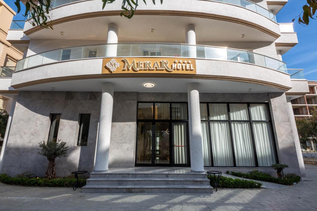 Merar Hotel Golem  Luaran gambar