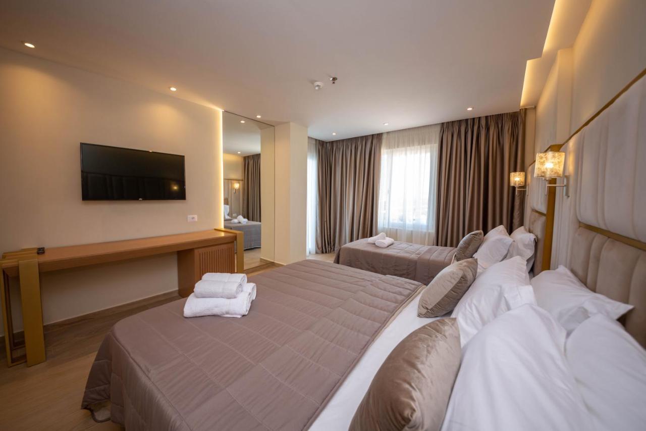 Merar Hotel Golem  Luaran gambar