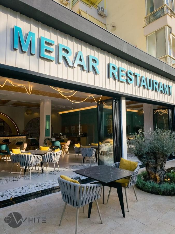 Merar Hotel Golem  Luaran gambar