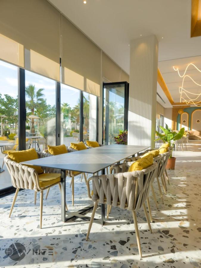 Merar Hotel Golem  Luaran gambar